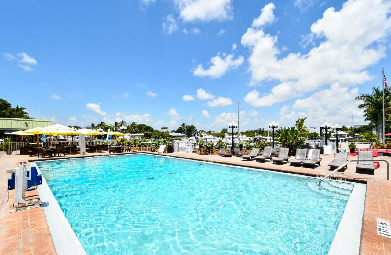 Sarasota Cay Club #612 - Heated Pool, Bunk Beds, Huge Tv, Tiki Bar, More! South Bradenton ภายนอก รูปภาพ
