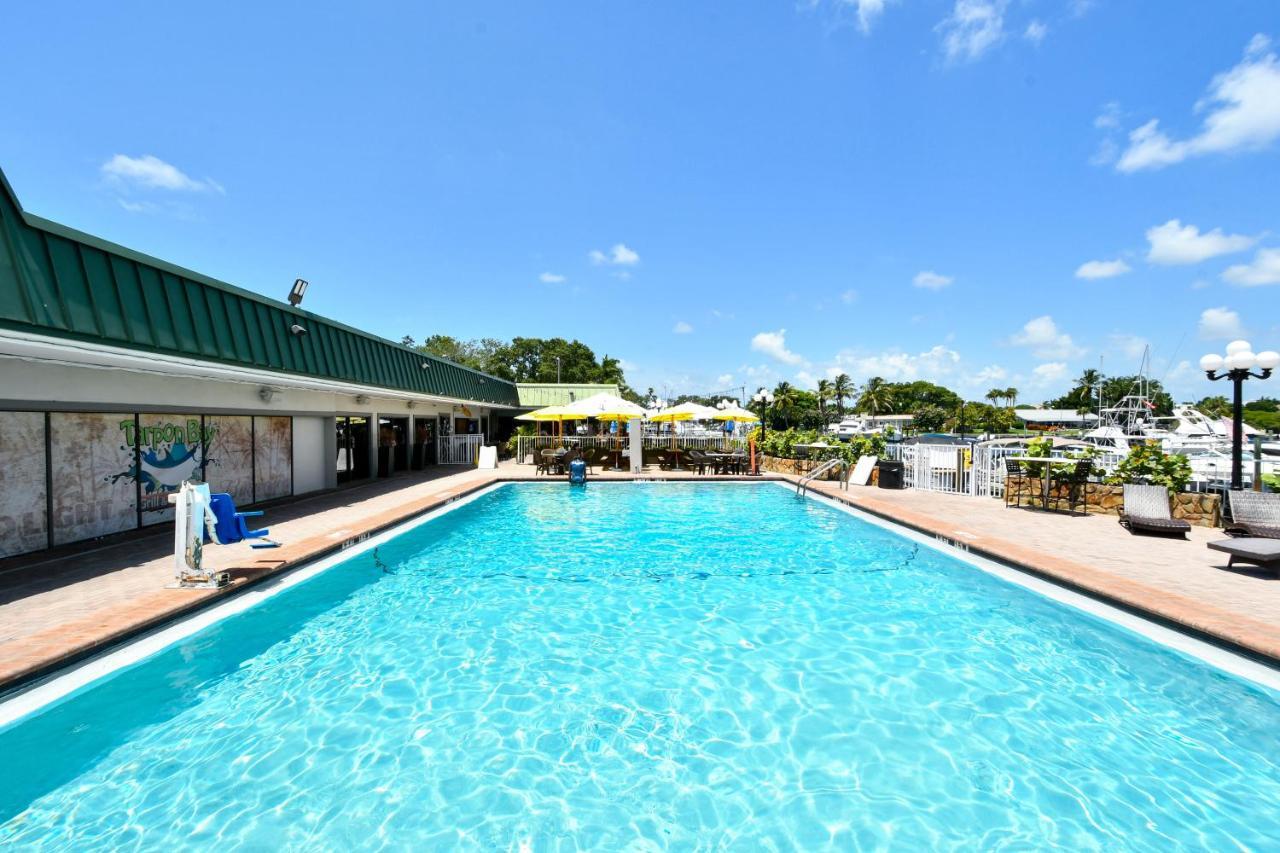 Sarasota Cay Club #612 - Heated Pool, Bunk Beds, Huge Tv, Tiki Bar, More! South Bradenton ภายนอก รูปภาพ