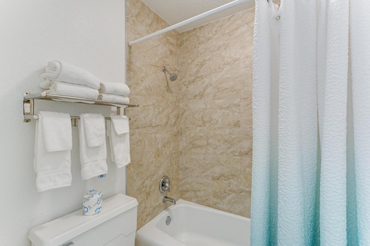 Sarasota Cay Club #612 - Heated Pool, Bunk Beds, Huge Tv, Tiki Bar, More! South Bradenton ภายนอก รูปภาพ